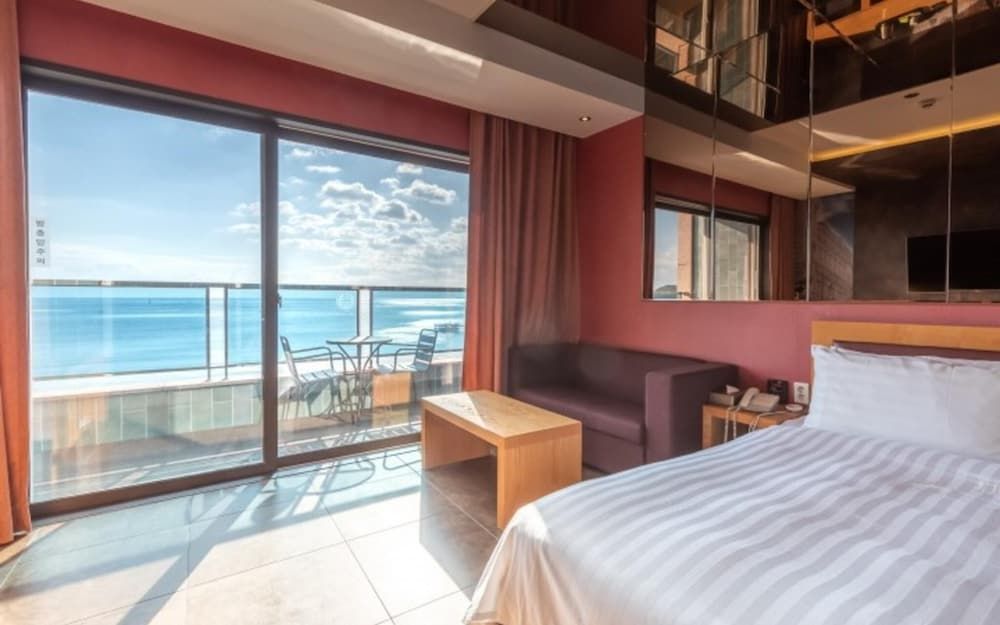 Songjeong Olla Hotel Room (Deluxe Double Ocean (12 pyeong/outdoo) 2