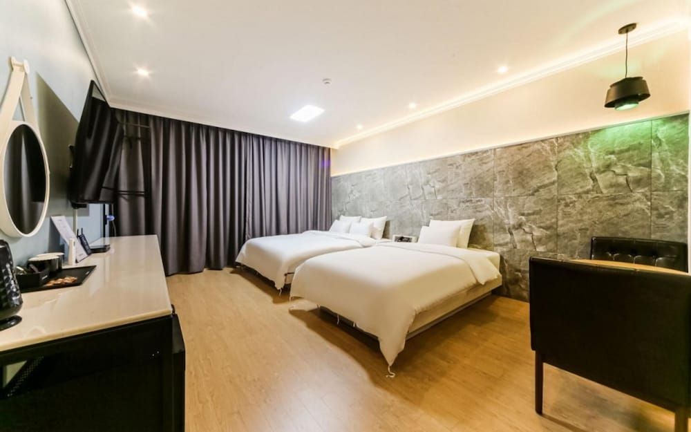 Busan Gangseo Bestie Hotel Room (Deluxe twin)