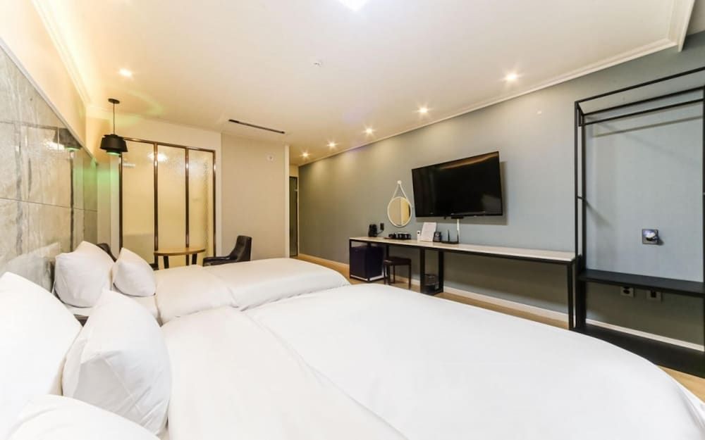 Busan Gangseo Bestie Hotel Room (Deluxe twin) 3