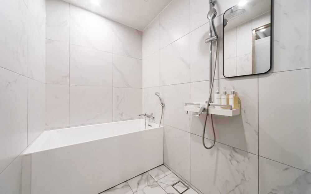 Busan Hotel Oyu Room (Deluxe Twin A (Without Window Styler)) 6