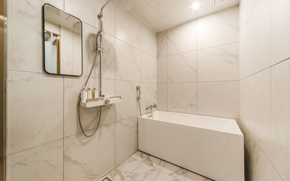 Busan Hotel Oyu Room (Deluxe Twin B (Ocean View Styler)) 15