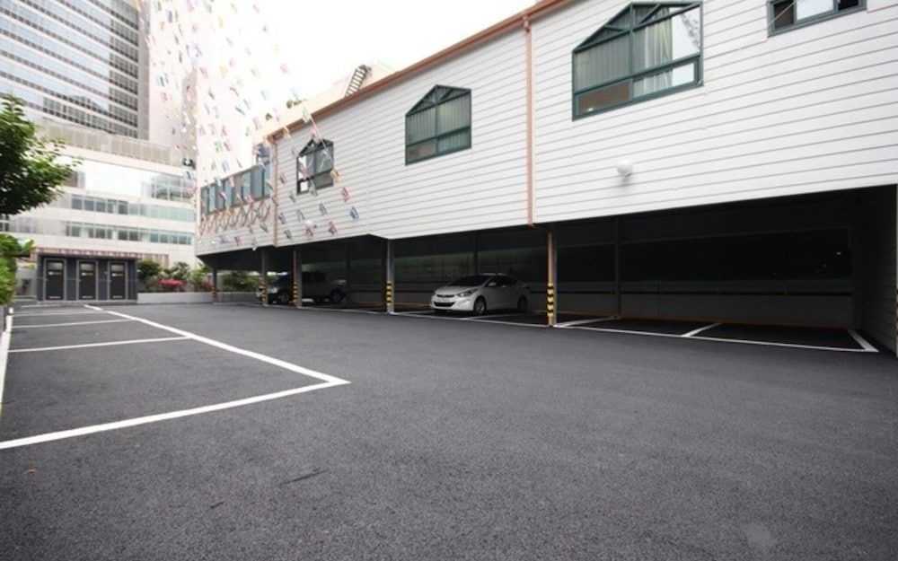 undefined Hotel Twentyone 8