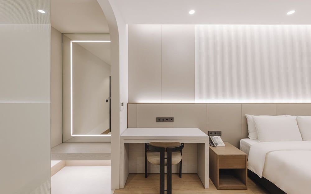 undefined Hotel Arban 8