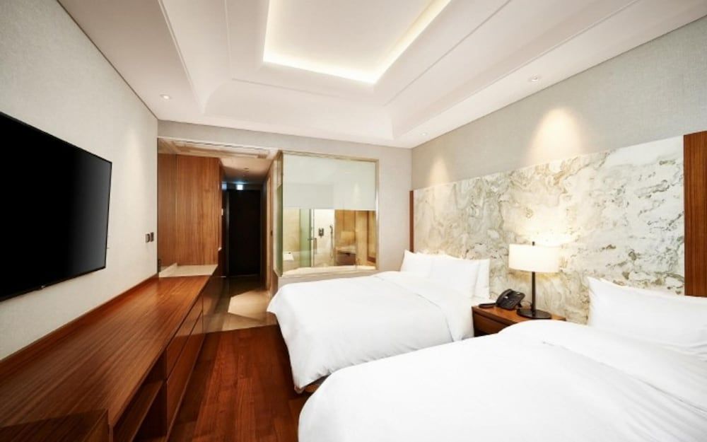 Hotel Arban Room (Deluxe twin) 2