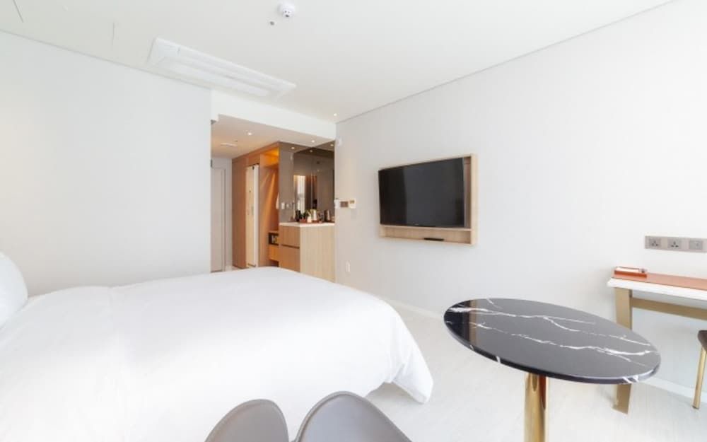 Busan Gwangalli Ocean 2heaven Room (Deluxe Double (Room Only Styler OTT V) 6