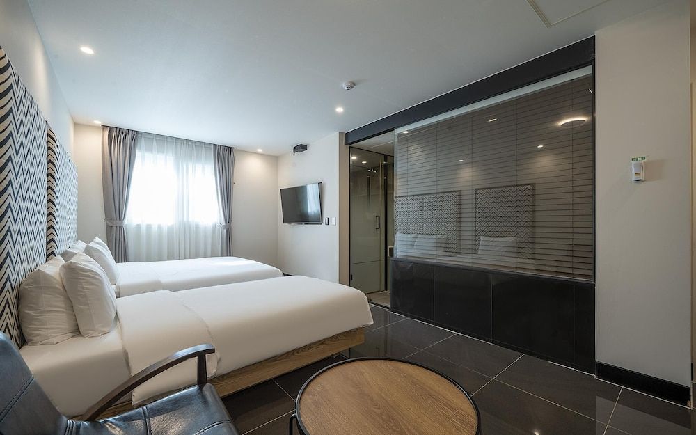 MU Plus Hotel in Yeonsan-dong Busan Room (Twin (Netflix Couple PC Large Spa Bat) 9