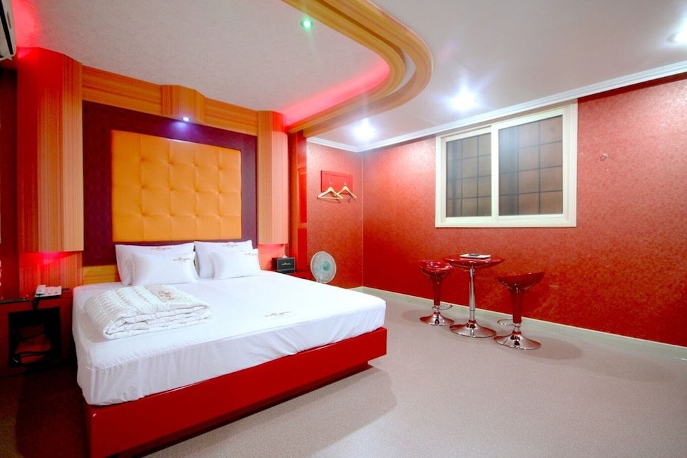 Busan Gupo WOW Room (General room (Large bathtub & bid) 18