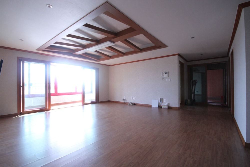 Busan Gupo WOW Room (Suite Room - Condo (Call before Booki) 5