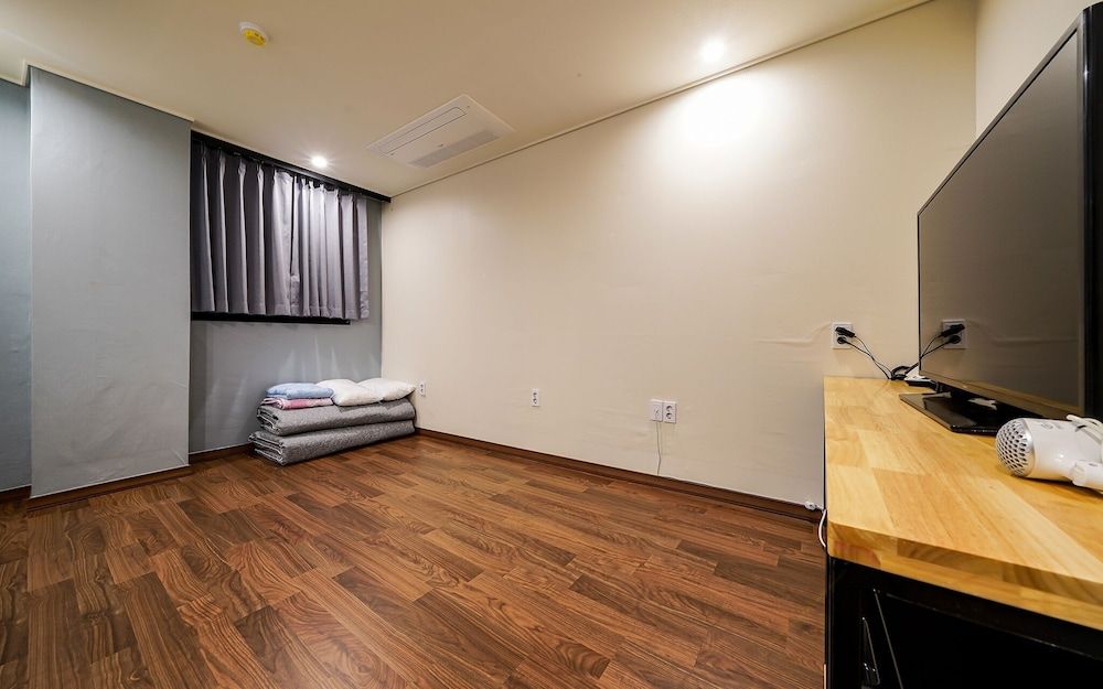 undefined Busan Nampo Billy Hotel 2