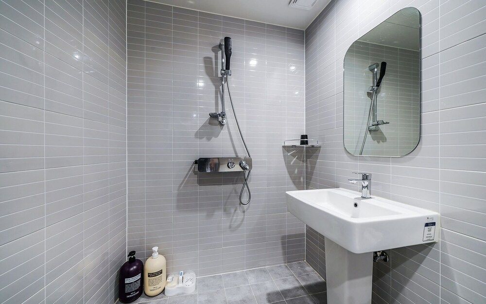 Busan Nampo Billy Hotel Room (Ondol 2 (Free access to Netflix + You) 4