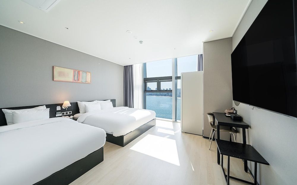Ocean The Point Hotel Gwanganli Room (Executive Ocean Suite (breakfast for ) 6