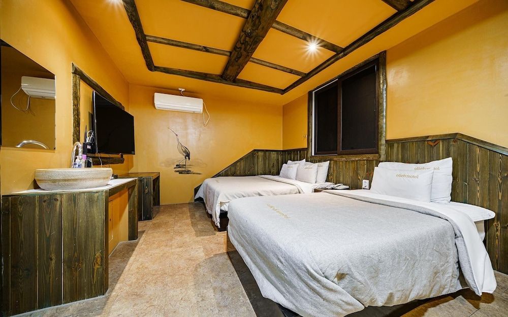 Busan Jangjeondong Olleh Room (Deluxe twin) 3