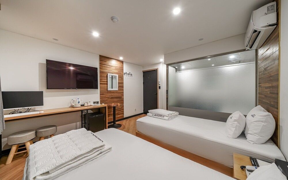 Busan Guseo-dong Candle Room (Twin (Netflix Available)) 3