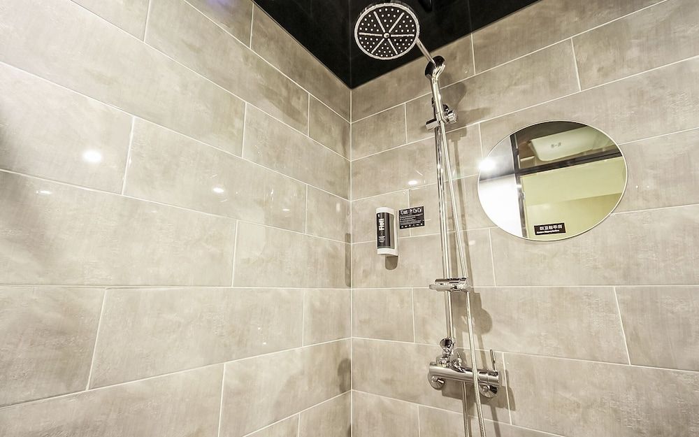 Busan Seomyeon Hotel The Sweet Room (VIP (Free use of NETFLIX TV viewing f) 19