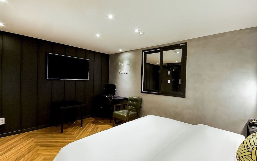 Busan Seomyeon Hotel The Sweet Room (Premium (Free use of NETFLIX TV viewi) 11