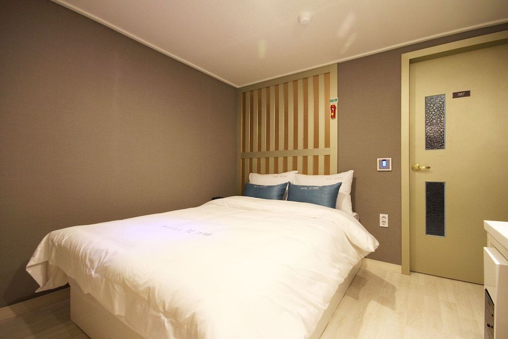 undefined Busan Seomyeon Sangkeum 3