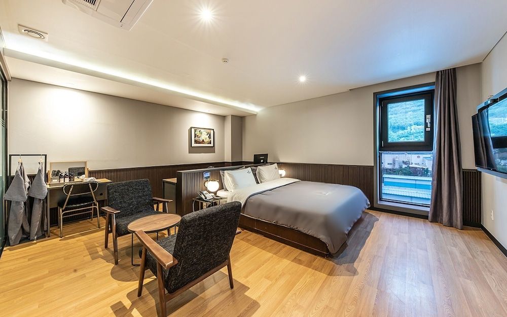 Busan Jeonggwan Brown Dot Room (VIP (free breakfast & hotel cafe & in) 8