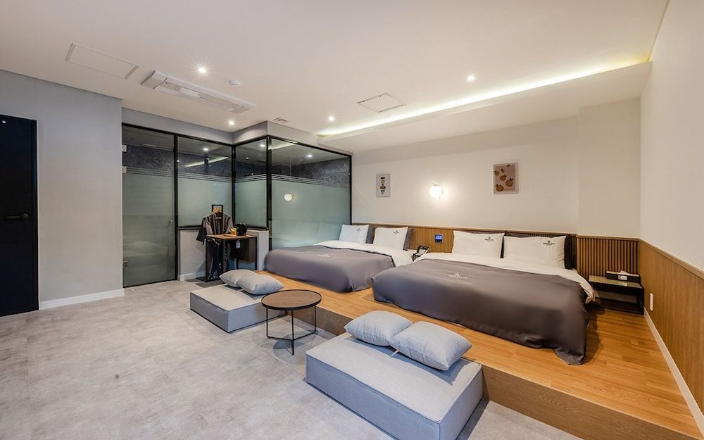 Busan Jeonggwan Brown Dot Room (Family Twin (Breakfast & Hotel Cafe &) 20