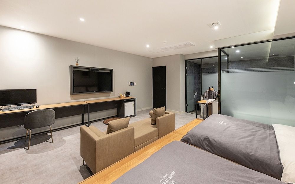 Busan Jeonggwan Brown Dot Room (Family Twin (Breakfast & Hotel Cafe &) 6