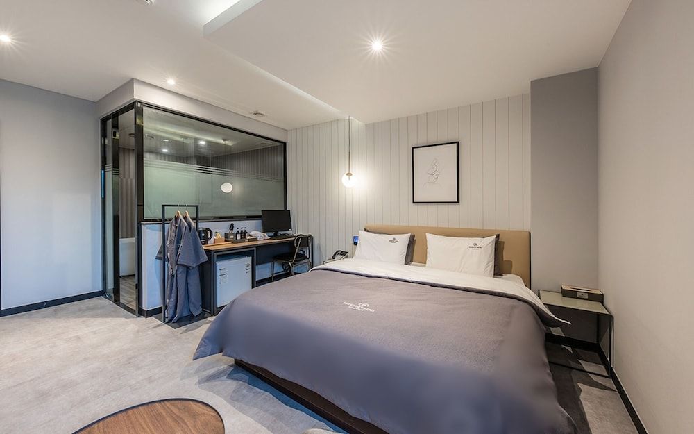 Busan Jeonggwan Brown Dot Room (Deluxe (free breakfast & hotel cafe &) 4
