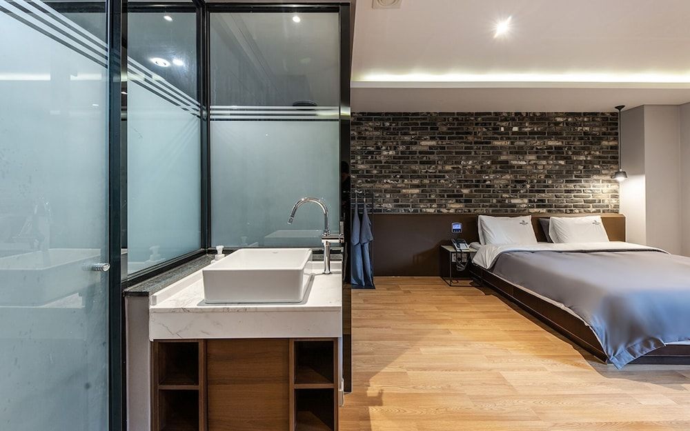 Busan Jeonggwan Brown Dot Room (VIP (free breakfast & hotel cafe & in) 6