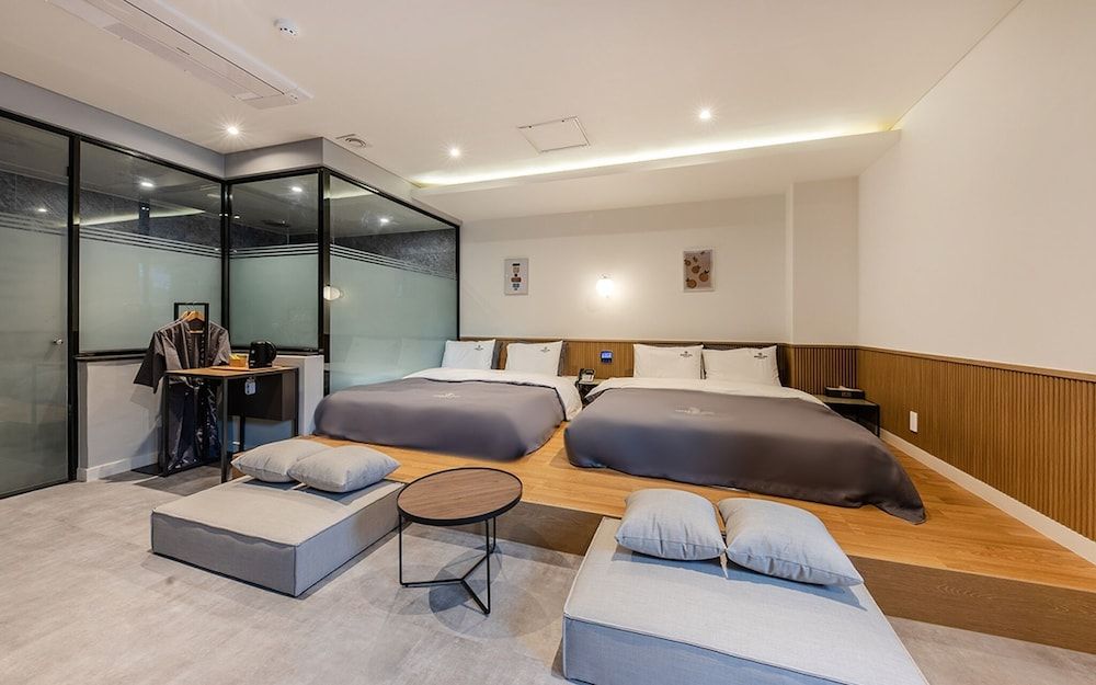 Busan Jeonggwan Brown Dot Room (Family Twin (Breakfast & Hotel Cafe &) 19