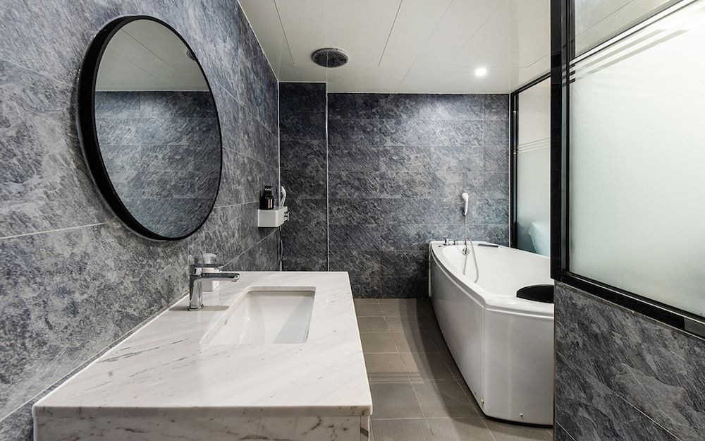 Busan Jeonggwan Brown Dot Room (Family Twin (Breakfast & Hotel Cafe &) 10