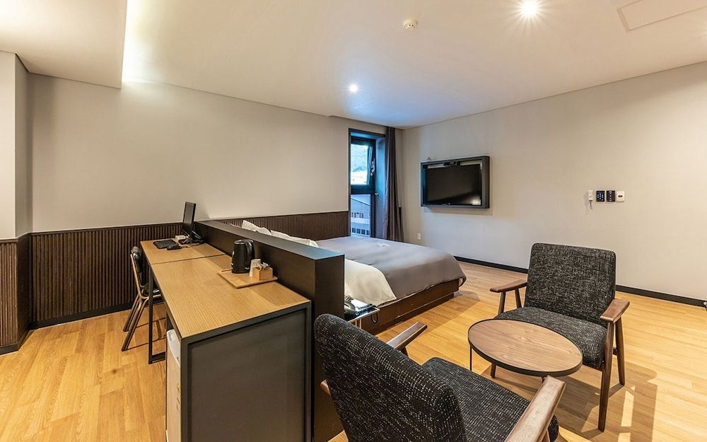 Busan Jeonggwan Brown Dot Room (VIP (free breakfast & hotel cafe & in) 10