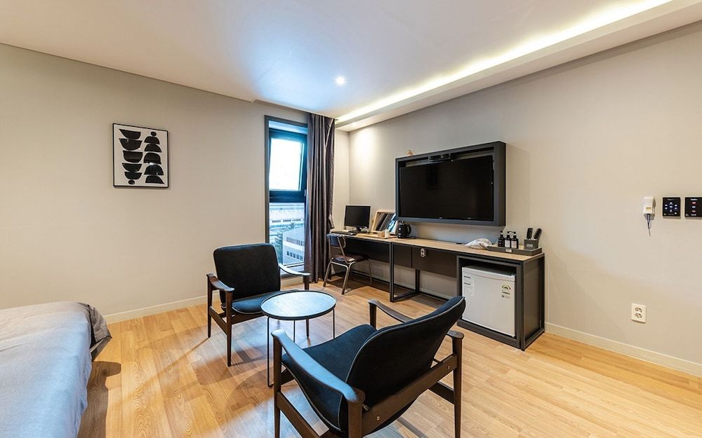 Busan Jeonggwan Brown Dot Room (VIP (free breakfast & hotel cafe & in) 2