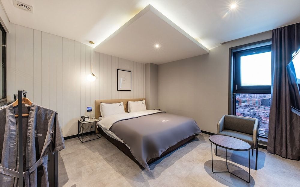 Busan Jeonggwan Brown Dot Room (Deluxe (free breakfast & hotel cafe &) 12