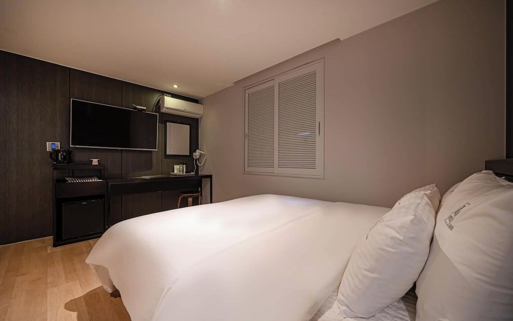 Busan Choeup NO 25 Room (Deluxe Twin (equipped with ace bed qu) 4