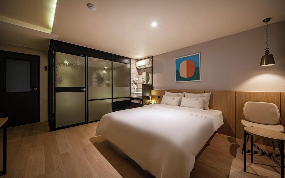 Busan Choeup NO 25 Room (Deluxe double (equipped with ace bed ) 7