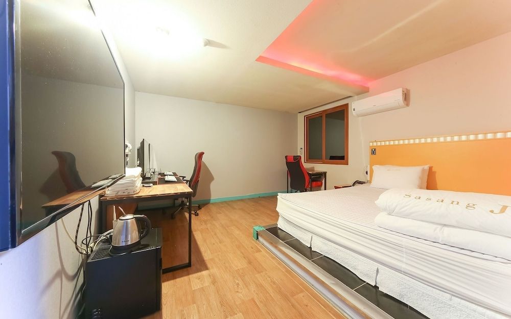Busan Sasang J Room (Deluxe (2PC LOL& Loa & POE available ) 8