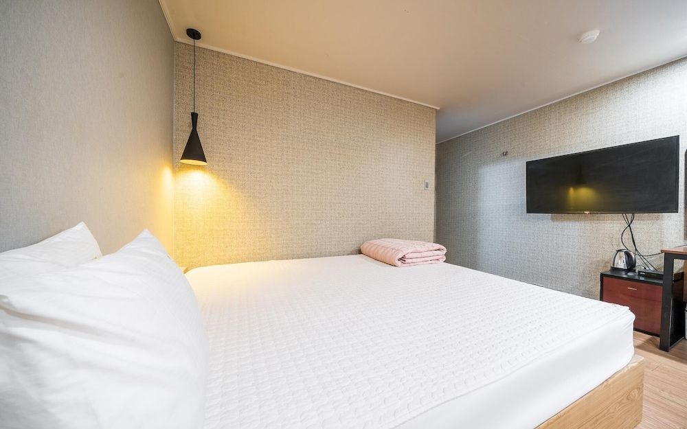 Busan Sasang J Room (Deluxe (2PC LOL& Loa & POE available ) 4