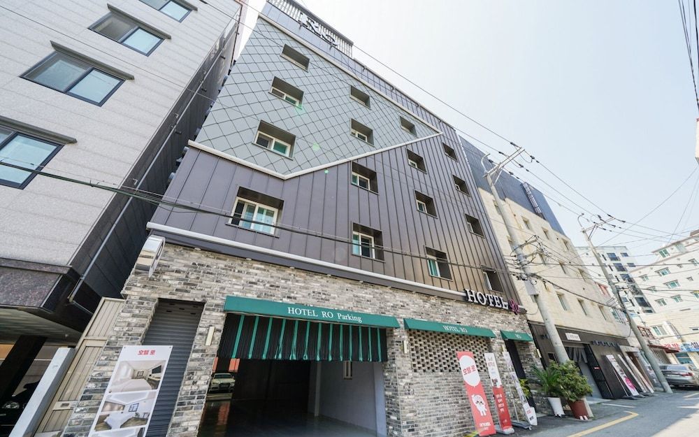 undefined Busan Jaesongdong Hotel ro 3