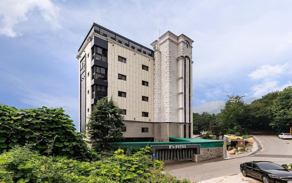 undefined NO 25 Mandeok 2