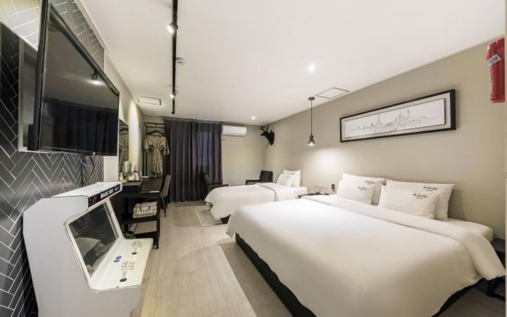 undefined Almond Hotel Busan Gupo