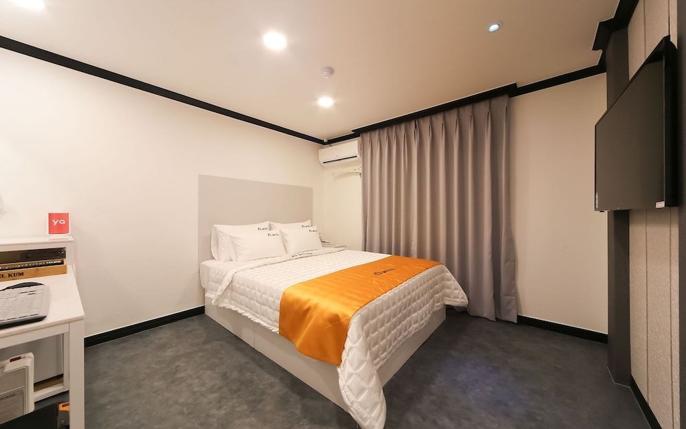 Busan Dongnae Dreams Room (Standard Double (Free Netflix + PC + ) 7