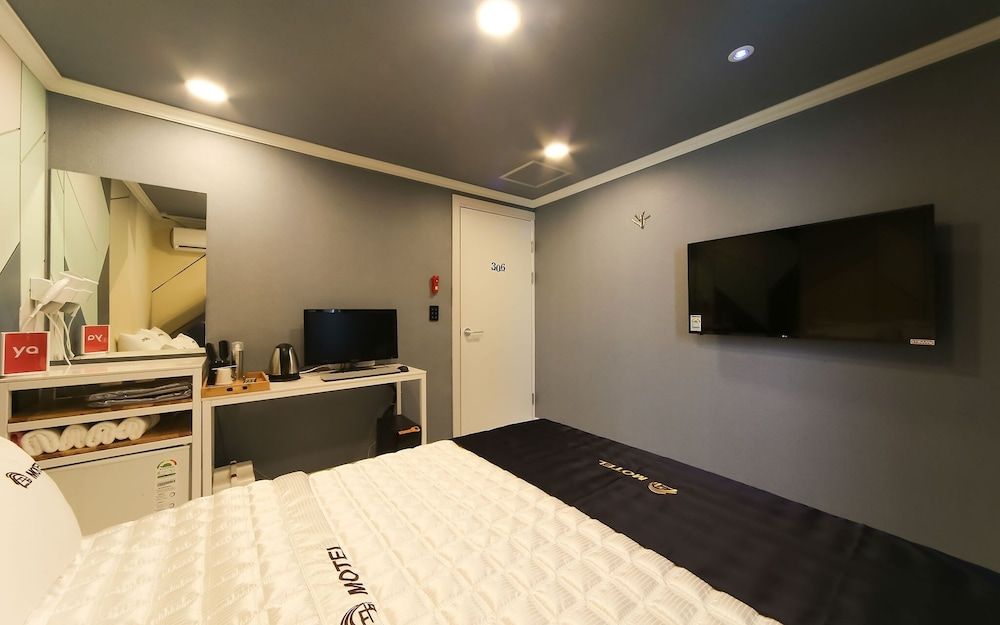 Busan Dongnae Dreams Room (Standard Double (Free Netflix + PC + ) 4