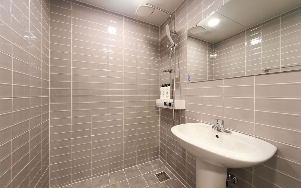 Busan Dongnae Dreams Room (Standard Double (Free Netflix + PC + ) 14