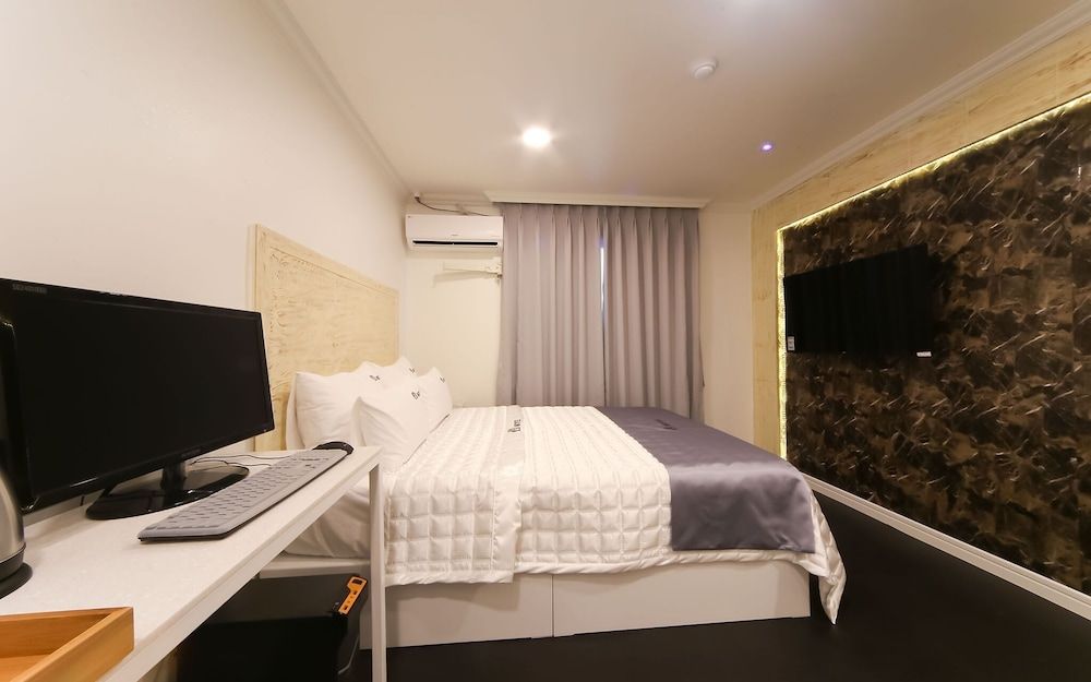 undefined Busan Dongnae Dreams 8