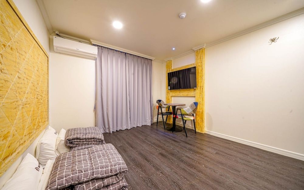 Busan Dongnae Dreams Room (Premium Ondol (Free to watch Netflix)) 2