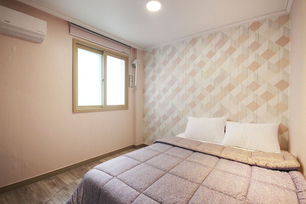 undefined Busan Suyeong Grand 7