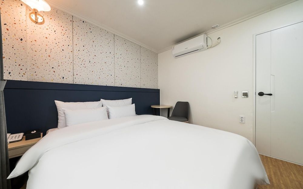 undefined Busan Beomildong Challenge Hotel 8