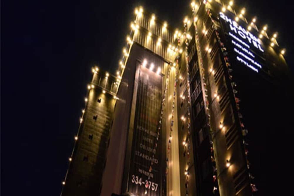 undefined Busan Deokcheon 2heaven Hotel