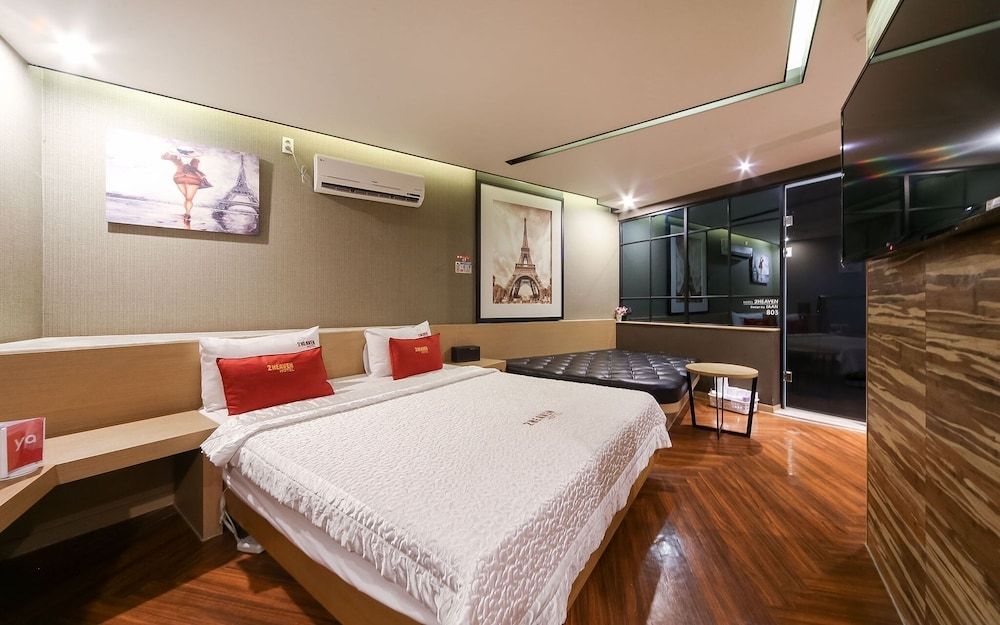 undefined Busan Deokcheon 2heaven Hotel 4