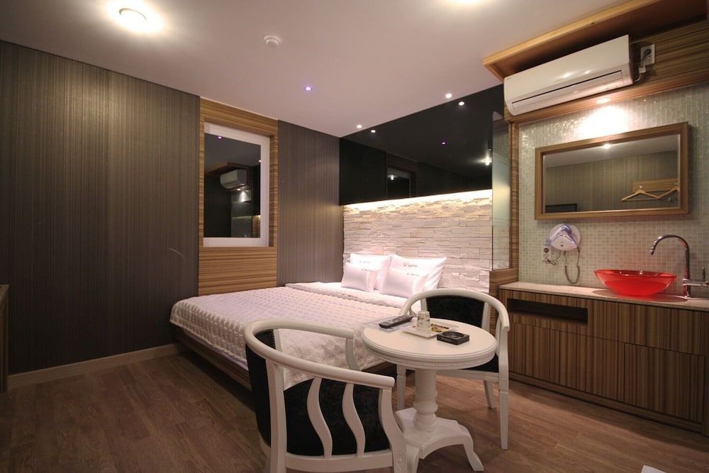 undefined Busan Seomyeon W 10