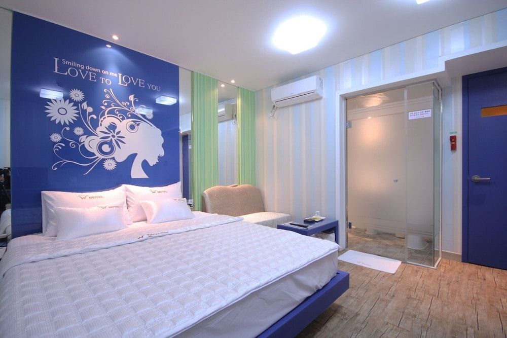 undefined Busan Seomyeon W 7