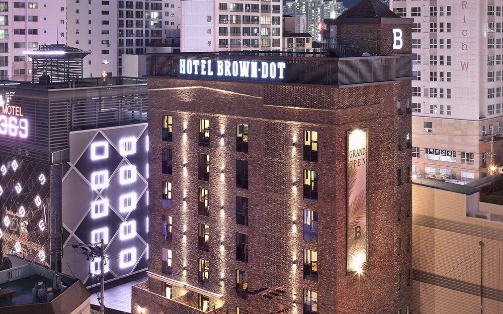 undefined Busan Yeonsan Togok Brown Dot