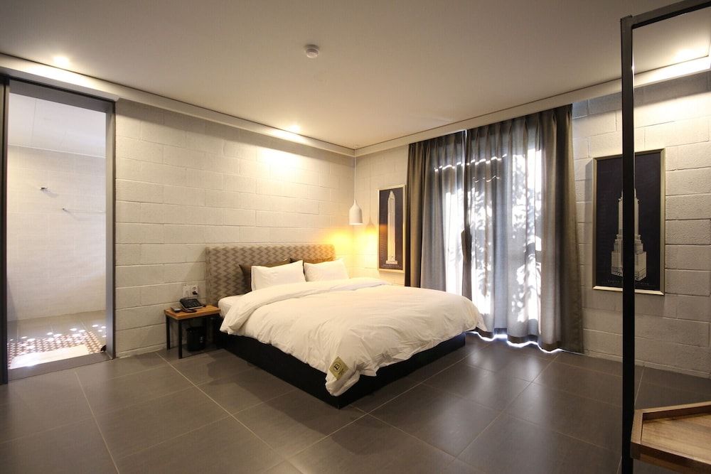 Busan Yeonsan Togok Brown Dot Room (VIP (All rooms can watch Netflix) (to) 6